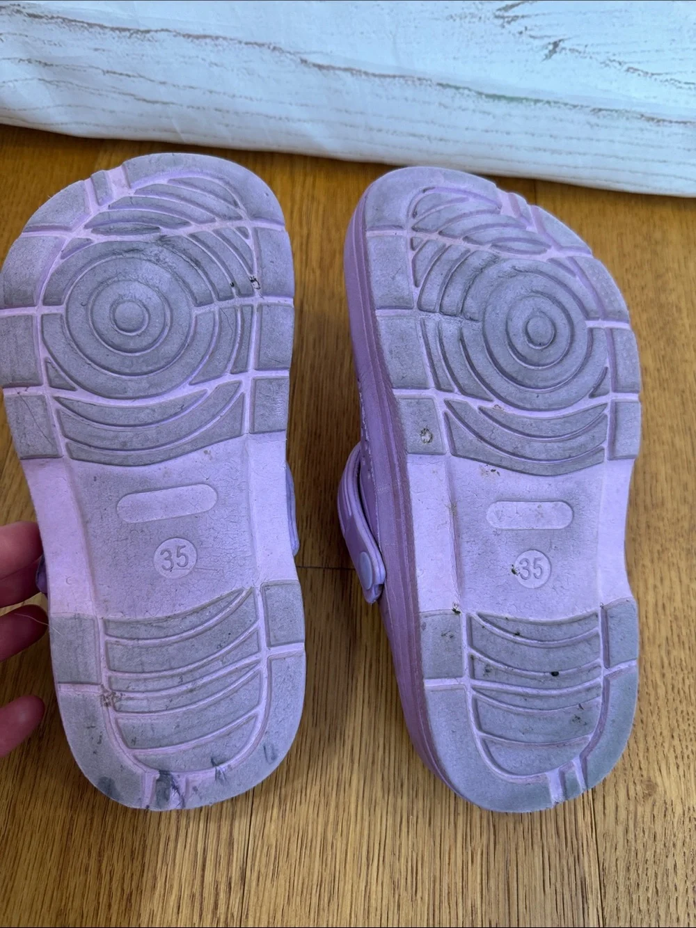 Kids Lavender Slip-On Clog - Comfortable Water-Friendly Shoe size 35 / 3.5